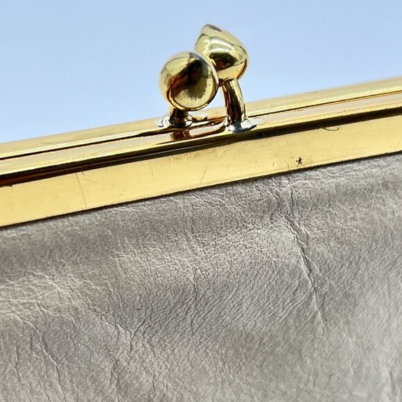 Melton Mel-Ton Beige or Tan Leather & Gold Trim/Kiss Lock VTG Classic Clutch Bag